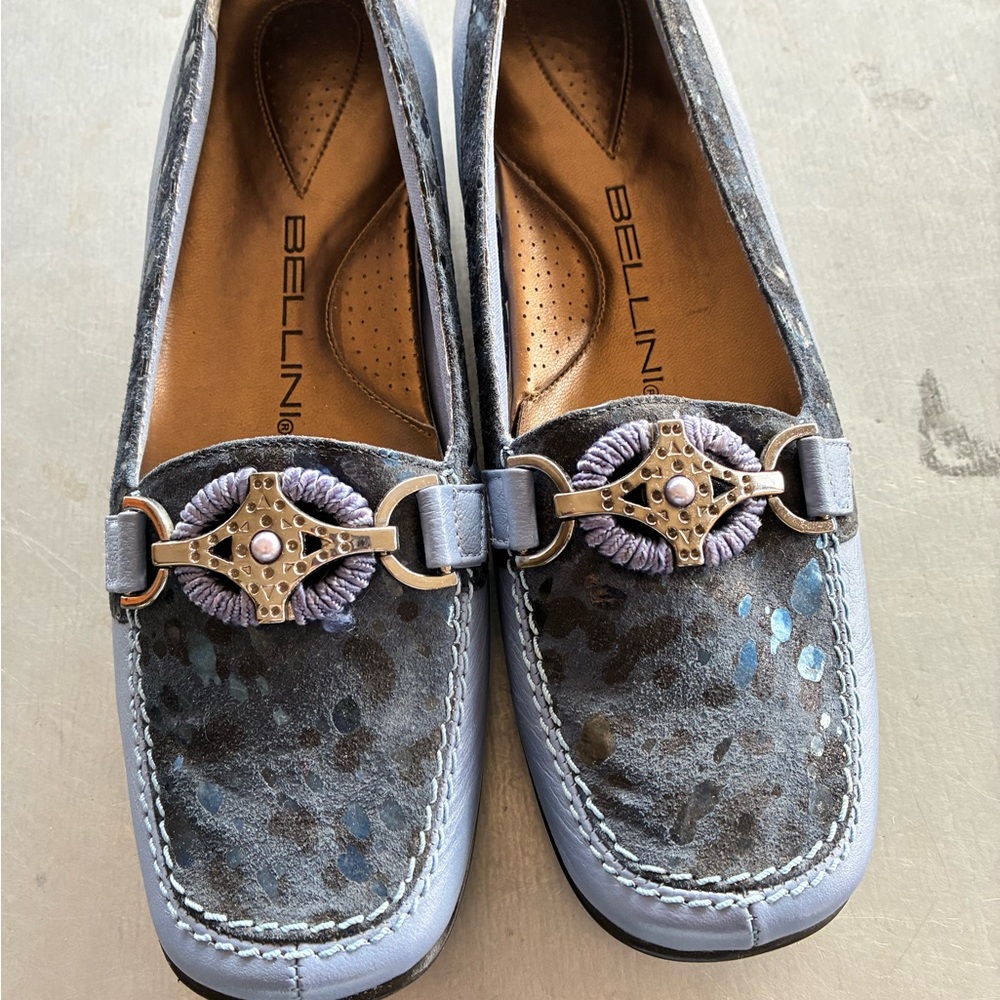 Bellini Women's Ornate Blue Suede Loafers SZ 7 - Picture 3 of 12